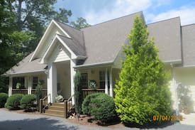 Hayesville House | Chrissy's Xanadu with lake and mountain views