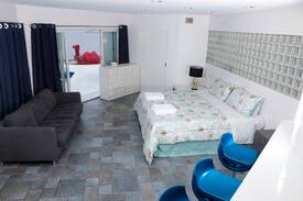 Fire Island Pines House | Pines Reflections Bay Front Prvt Rm 7, 1 king bed