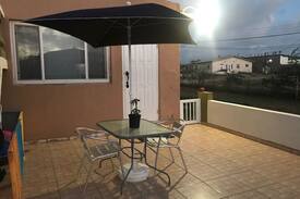 Oranjestad Hostel | Local Experience
