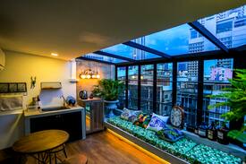 Ratchathewi House | R4 ★Glass House★ 1m to Airp train, 5m to Platinum