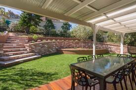Gerroa House | Idyllic 3BR Gerroa Beach House & Garden +NETFLIX