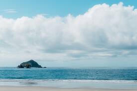 Manuel Antonio Hotel | IGLOO BEACH LODGE