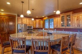 Tamarack House | George W. Bush Estate Home with Apt. | Tamarack Resort | Sleeps 10