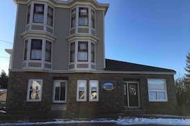 Pugwash Apartment | Tides Inn - Seashell Cottage