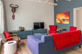 Sea Point Apartment | Sea Point Stunner!
