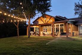 Leander House | Shepherd’s Retreat on 10 acres w/ a Private Pond