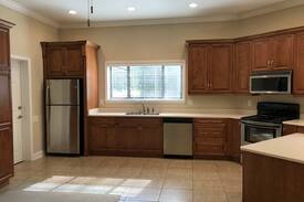 Gainesville House | Entire guest apartment in serene, wooded setting