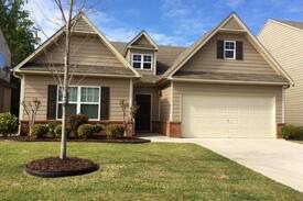 Douglasville House | A spacious & gorgeous home minutes from 6 flags!
