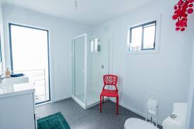 Bicheno House | Aurora Guest Suite