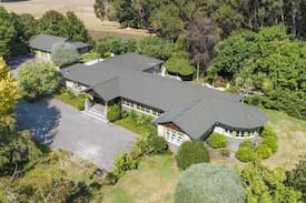 Halcombe House | Rolling Pines (Room 2)