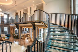 Heshun House | 【隐居玖舍】趣舍私享景观露台大床/私享露台/自助早餐/迎宾水果花茶/免费腾冲接机接站