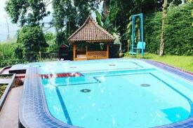 Cisarua Villa | Villa Ipeh Puncak