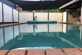Ipswich House | Chill out by the pool - Ipswich