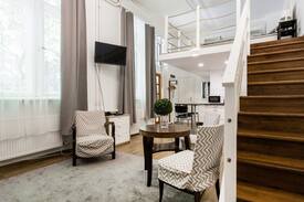 Belvaros - Lipotvaros Apartment | 57 Steps from the Basilica