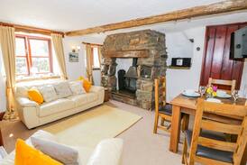 Kendal House | THORNYFIELD COTTAGE in Bowness-On-Windermere, Ref 923262