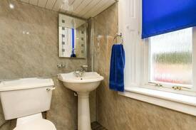 Dumbarton Bed & Breakfast | Clutha Bed & Breakfast, room Graham G82 5EW