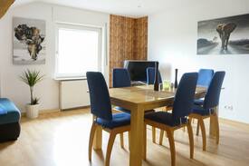 Dieblich Apartment | Roberts Unterkunft in Mariaroth für bis zu 14 Pers