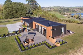 Karapiro House | Loch Vue