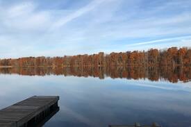 Drums House | Lake Front Retreat - NE Fall Foliage on the water!