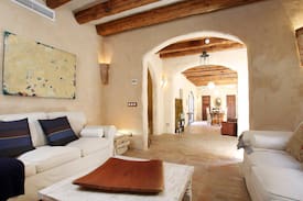 Pollensa House | Mansion Fabregues is a Unique townhouse just a few minutes from Pollensa's main square