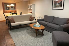 South Royalton House | Spacious 1-Bedroom Apartment at Log Heaven