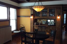 Whittier Apartment | Classic Uptown Condo - 2 BDR, 950 sq/ft