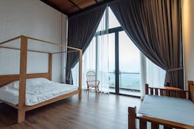 Janda Baik Villa | EIGHTY SEVEN 山居八十七，Entire Villa, Infinity Pool.