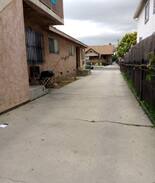 East Hollywood House | Dorm-LA 817 Unit 1 / Room B
