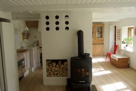 Rodvig Stevns House | "Kridtly" charmerende bondehus ved Stevns Klint