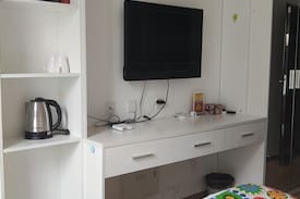 Longquanyi Apartment | 温馨大床房