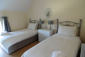 Castlemaine Other | Cronin's Farmhouse