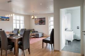Vestmannaeyjar Apartment | Cozy 3 br apartment for 8 prs Central location
