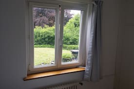 Uster District Villa | Quite room in a house with garden