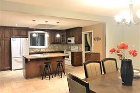 East Gwillimbury House | 4 Acer Lot Beautiful House Invincible Scenery