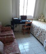 Morada da Colina Apartment | Locação de quarto c/ mesa para notebook R. Carioca