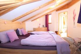 Matschiedl Apartment | Comfortable Apartment in St. Stefan im Gailtal with Garden