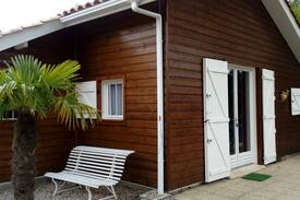 Hourtin Villa | RAVISSANT CHALET INDEPENDANT