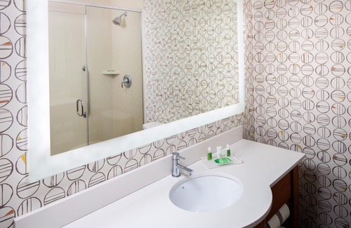 Charlottesville Hotel | Holiday Inn Charlottesville-Monticello, an Ihg Hotel