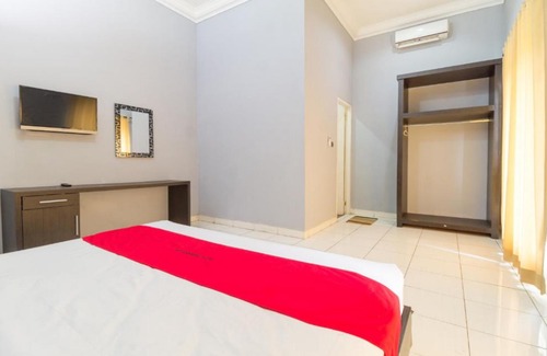 Bogor Tengah Hotel | RedDoorz Near Kebun Raya Bogor