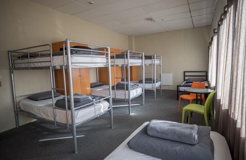 Rotorua Hotel | Rock Solid Backpackers Rotorua