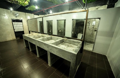 Lubok Buaya Hotel | Bed Attitude Hostel Cenang