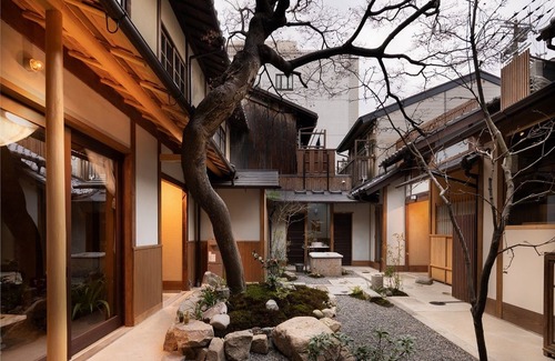 Karasuma Hotel | Tsumugi Matsubara Gokomachi
