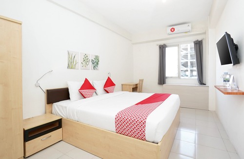Surabaya Hotel | OYO Flagship 910 Menara Rungkut Surabaya