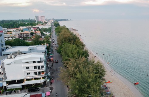 Cha-am Hotel | The Beach Cha am Suite