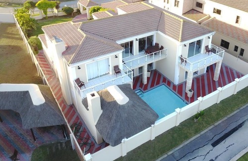Bluewater Bay Hotel | King Guest Lodge