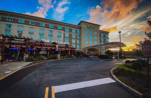 Manahawkin Hotel | Holiday Inn Manahawkin/Long Beach Island, an Ihg Hotel