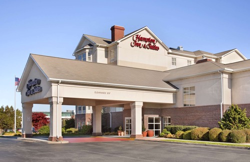 Warwick Hotel | Hampton Inn & Suites Providence-Warwick Airport