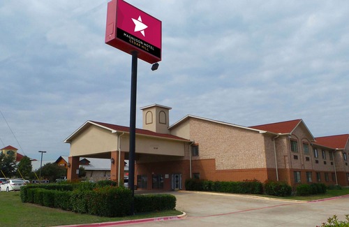Cedar Hill Hotel | Magnuson Hotel Cedar Hill