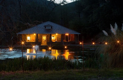 Clear Lake Hotel | Bed & Barrel at Stonehouse Cellars