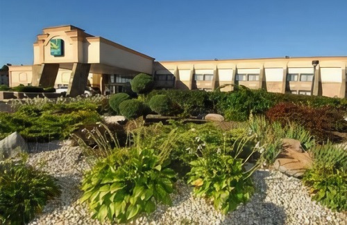Somerset Hotel | Quality Inn and Conference Center Somerset